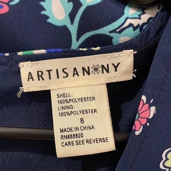 Artisanany dress - Picture 4 of 4